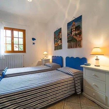 Medina - Goelba Porto Azzurro